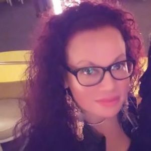 Meet your Posher, Edith